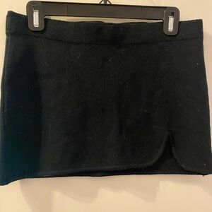 Urban Outfitters low rise black skirt with slit detail size M